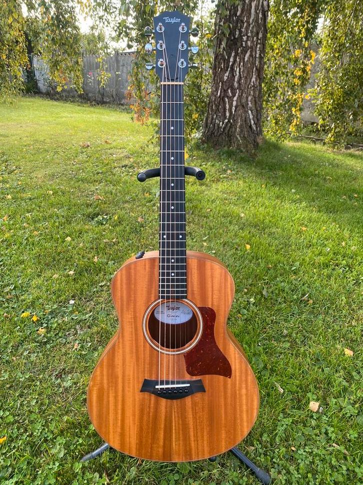Guitare Taylor GS Mini-e Mahogany, Muziek en Instrumenten, Snaarinstrumenten | Gitaren | Akoestisch, Zo goed als nieuw, Western- of Steelstringgitaar
