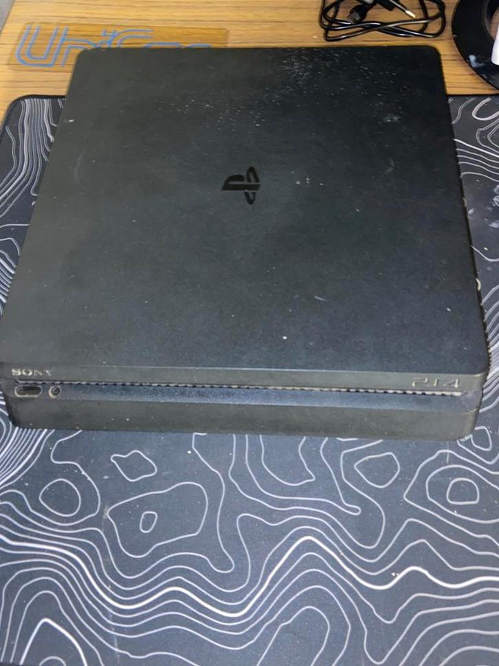 Playsation 4 met een kleine barst, Games en Spelcomputers, Spelcomputers | Sony PlayStation 4, Zo goed als nieuw, Original, 1 TB