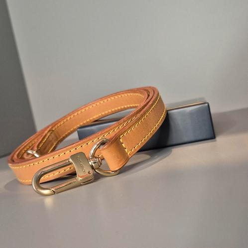 Louis Vuitton schoudertas handtas van natuurlijk leer, Handtassen en Accessoires, Overige Accessoires, Gebruikt, Verzenden