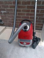 Miele S5- 2200W stofzuiger, Elektronische apparatuur, Stofzuigers, Ophalen of Verzenden, Zo goed als nieuw, Stofzuiger