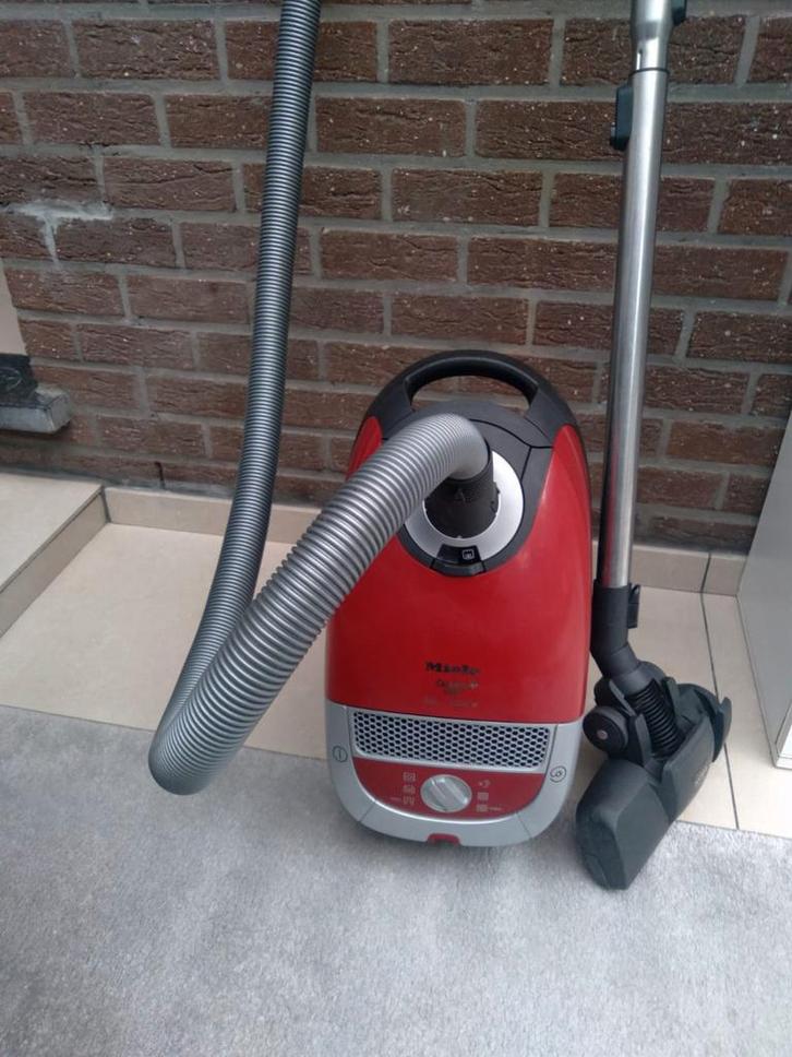 Miele S5- 2200W stofzuiger, Elektronische apparatuur, Stofzuigers, Zo goed als nieuw, Stofzuiger, Ophalen of Verzenden