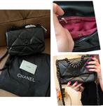 Chanel tas black on black hardware, Bijoux, Sacs & Beauté, Sacs | Sacs Femme, Enlèvement ou Envoi, Neuf