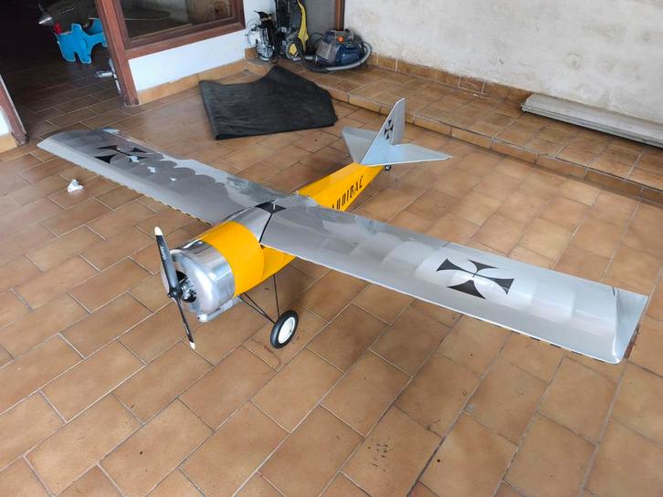 Avion type baron 290cm, Hobby & Loisirs créatifs, Modélisme | Radiocommandé & Téléguidé | Avions, Enlèvement