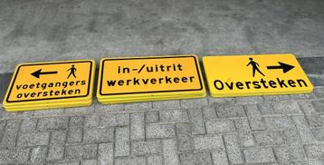 Aluminium verkeersborden divers 10ST oversteken/uitrit etc.. beschikbaar voor biedingen