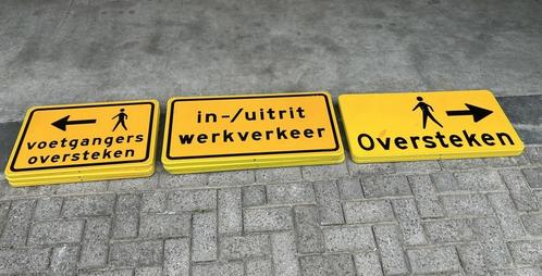 Aluminium verkeersborden divers 10ST oversteken/uitrit etc.., Doe-het-zelf en Bouw, Zeil en Folie, Gebruikt, Overige typen, Ophalen
