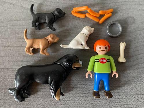 Playmobil Hondenfamilie 4498, Kinderen en Baby's, Speelgoed | Playmobil, Zo goed als nieuw, Complete set, Ophalen of Verzenden