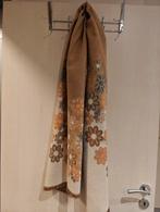 Beige sjaal met bloemen, Ophalen of Verzenden, Sjaal