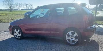 Seat Ibiza 3deurs Benzine sport-interieur beschikbaar voor biedingen