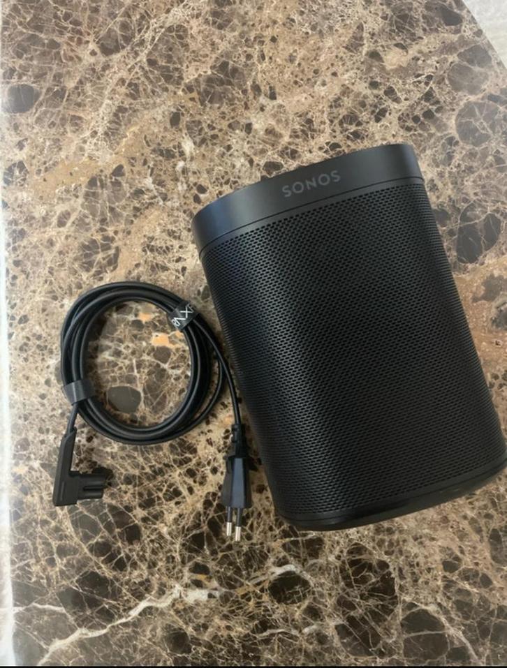 Sonos One (gen 2) speaker - zwart, Audio, Tv en Foto, Luidsprekerboxen, Zo goed als nieuw, Front, Rear of Stereo speakers, 60 tot 120 watt