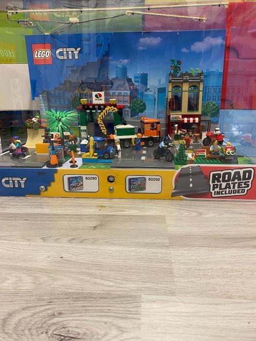 Lego display - Friends 41347 + City 60290+60292, Kinderen en Baby's, Speelgoed | Duplo en Lego, Zo goed als nieuw, Lego, Complete set