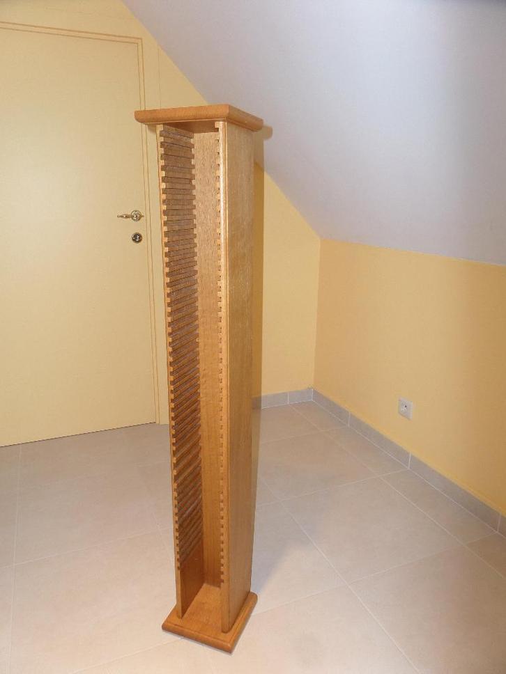 Tour pour CD, Maison & Meubles, Armoires | Étagères, Comme neuf, Enlèvement