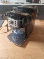 Delonghi Magnifica S, Machine à espresso, Tuyau à Vapeur, Café en grains, Comme neuf