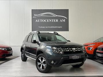 DACIA DUSTER 1.6 i Laureate 78.000 km • Cruise • Navi • PDC beschikbaar voor biedingen