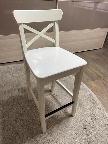 Tabouret de bar IKEA INGOLF (63 cm) disponible aux enchères