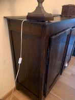 Eetkamer antiek, Enlèvement