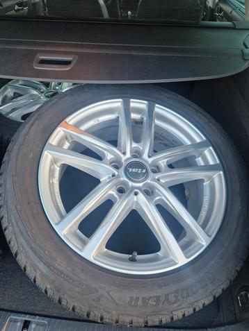VW Passat 17" aluminium velgen in nieuwstaat  beschikbaar voor biedingen