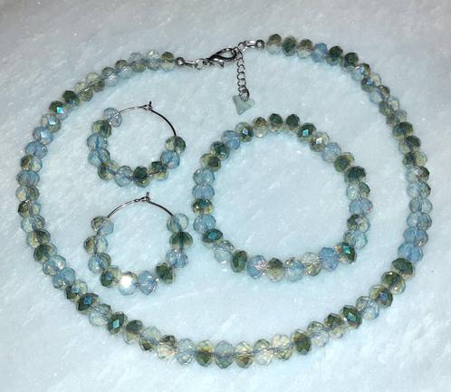Juwelenset groene opaliet opaal, Handtassen en Accessoires, Oorbellen, Nieuw, Hangers, Glas, Groen, Met kristal, Verzenden