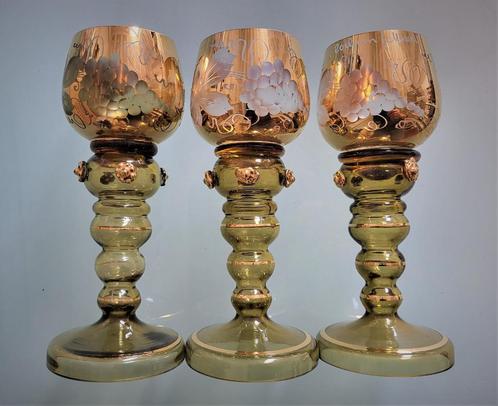 3 verres Roemer anciens, Antiquités & Art, Antiquités | Verre & Cristal, Enlèvement ou Envoi