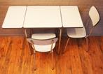 Formica Klaptafel + 2 Stoelen / Wit-Grijs / Jaren 60, Ophalen, Zo goed als nieuw, Rechthoekig, Vintage / Jaren 60