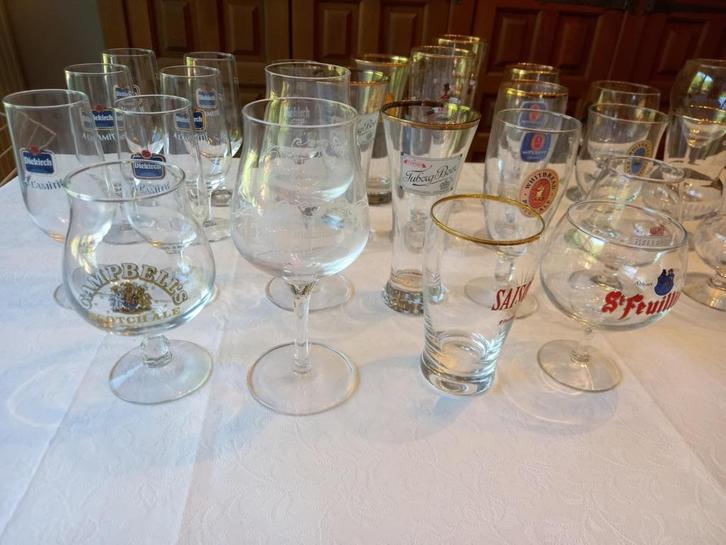 Verres à bière, à la pièce ou le lot complet, Verzamelen, Biermerken, Zo goed als nieuw, Glas of Glazen, Ophalen