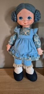 Famosa vintage pop., Verzamelen, Poppen, Ophalen of Verzenden, Zo goed als nieuw, Pop