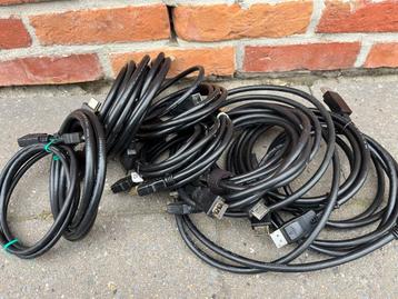 Lot HDMI kabels beschikbaar voor biedingen