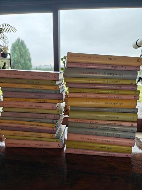 Verzameling van reeks klassiekers (boeken), Boeken, Stock en Verzamelingen, Zo goed als nieuw, Ophalen