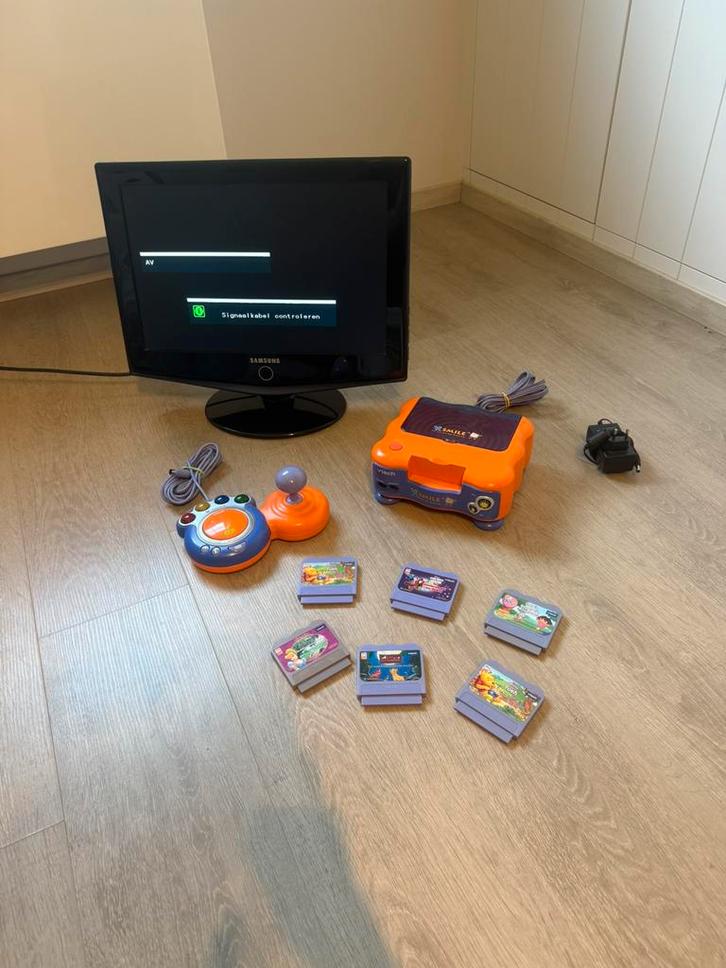 V tech vsmile spelcomputer met 6 spelletjes en samsung tv, Games en Spelcomputers, Spelcomputers | Overige, Gebruikt, Ophalen