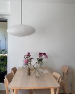 Table IKEA Lisabo comme neuve (quelques traces d'usure), Huis en Inrichting, Zo goed als nieuw