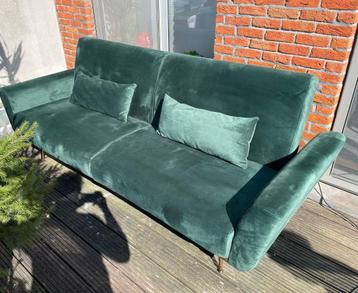 groene zetel/slaapbank beschikbaar voor biedingen