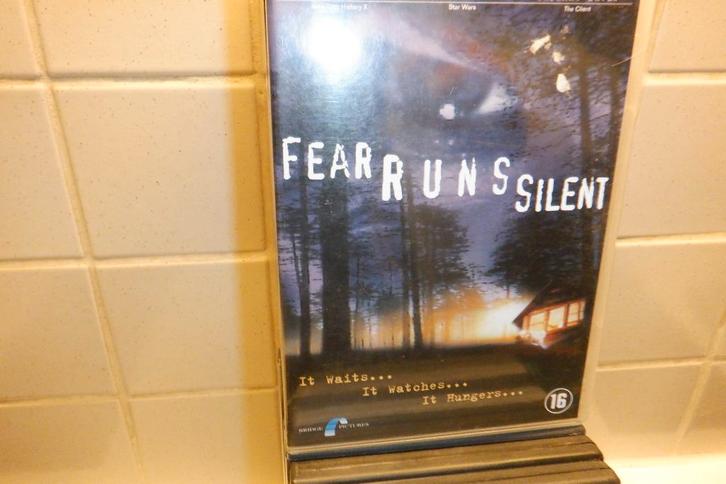 DVD Fear Runs Silent., CD & DVD, DVD | Horreur, Comme neuf, Gore, À partir de 16 ans, Enlèvement ou Envoi