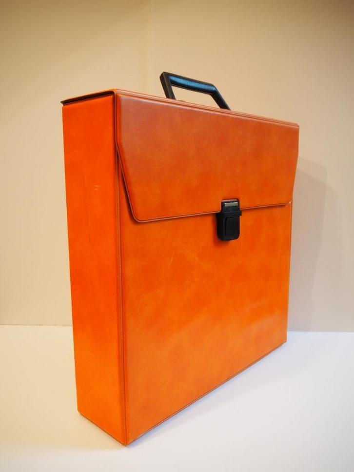 Vintage LP koffer, uit de Space Age, 1970s, Huis en Inrichting, Woonaccessoires | Cd- en Dvd-rekken, Zo goed als nieuw, Ophalen