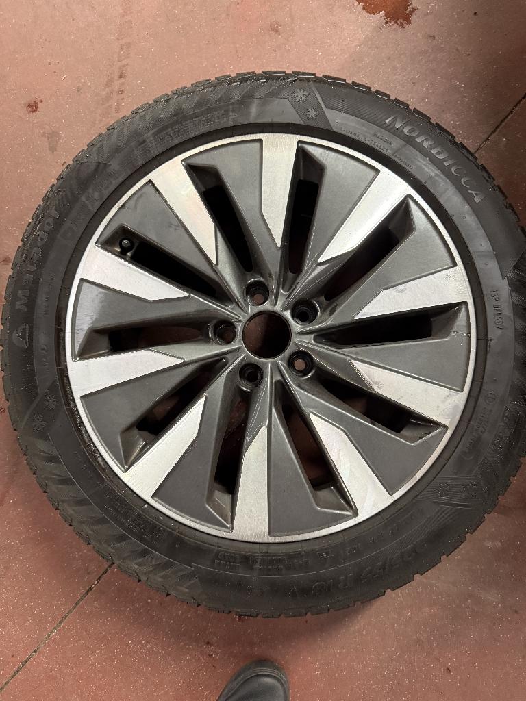audi a6 winterbanden en velgen, 18 inch, Gebruikt, Banden en Velgen, Personenwagen
