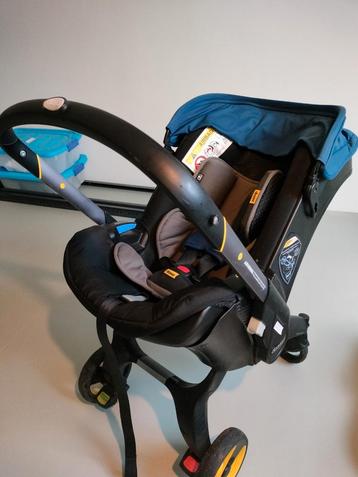 Doona Royal Blue + Isofix base en accessoires  beschikbaar voor biedingen