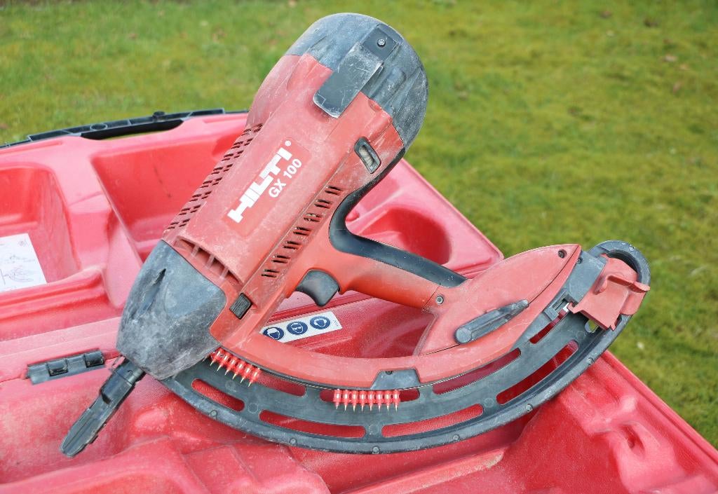 Hilti GX100 Nagelpistool (Gas), Doe-het-zelf en Bouw, Ophalen, Zo goed als nieuw
