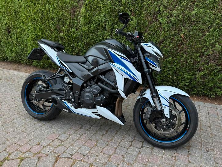 SUZUKI GSX-S 750 A2 (vol vermorgen) CS Racing Exhaust Vol!, Motoren, Motoren | Suzuki, Particulier, Naked bike, 4 cilinders, Minimaal motorrijbewijs A2