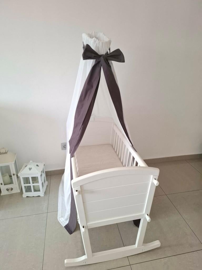 Superbe Lit Bébé Blanc à Bascule, Enlèvement, Comme neuf, Matelas