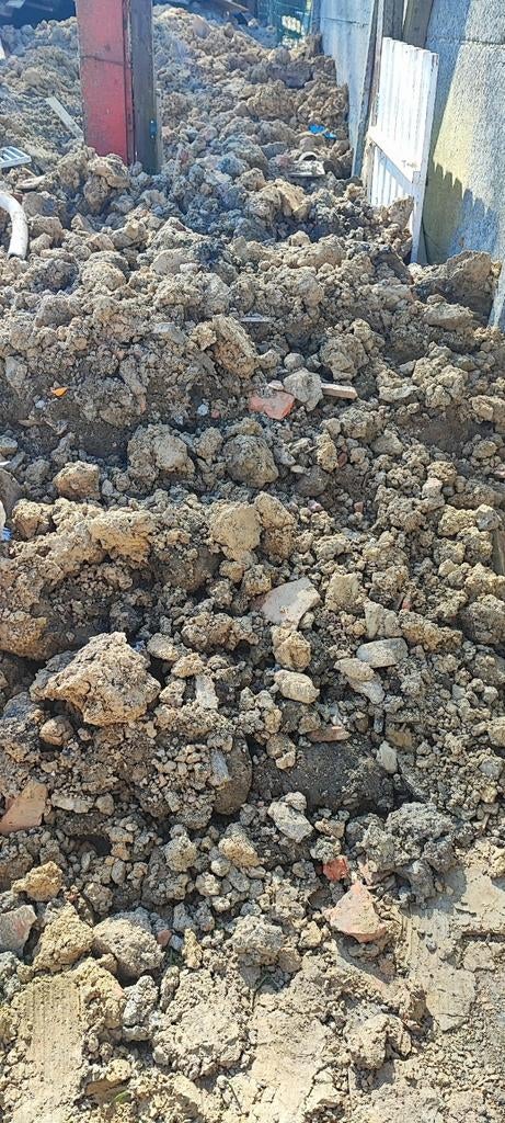 Terre pour dalage.   FAIRE OFFRE, Jardin & Terrasse