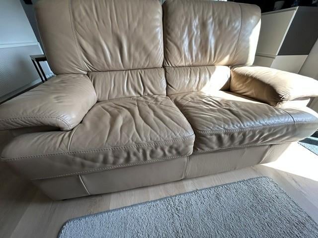 Siège en cuir en bon état, Trois personnes, Banc droit, Enlèvement, Utilisé