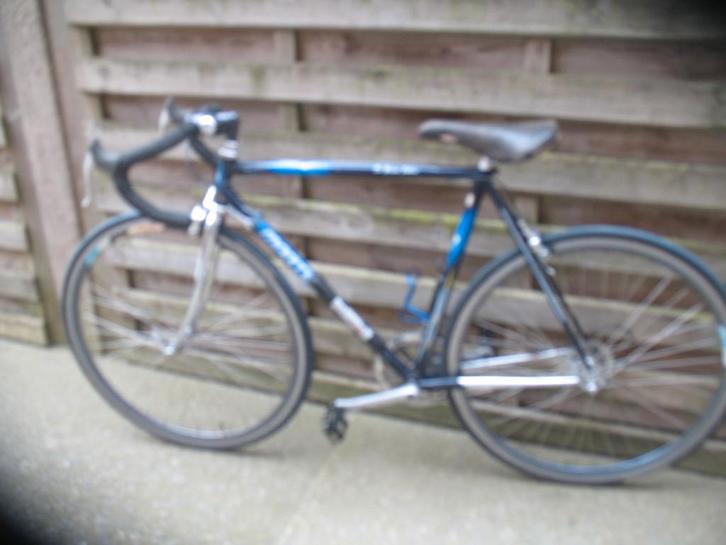 très beau vélo de course rétro Martelly Zwevezele taille 52, Vélos & Vélomoteurs, Vélos | Ancêtres & Oldtimers, 51 à 55 cm, Années 60 ou plus récent