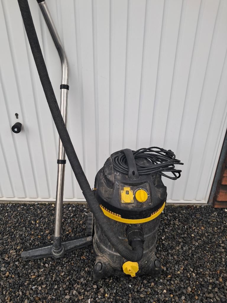 Parkside Stofzuiger - Nat en Droog - 30 liter - 2200 Watt, Ophalen, Gebruikt, Stofzuiger, 2000 watt of meer