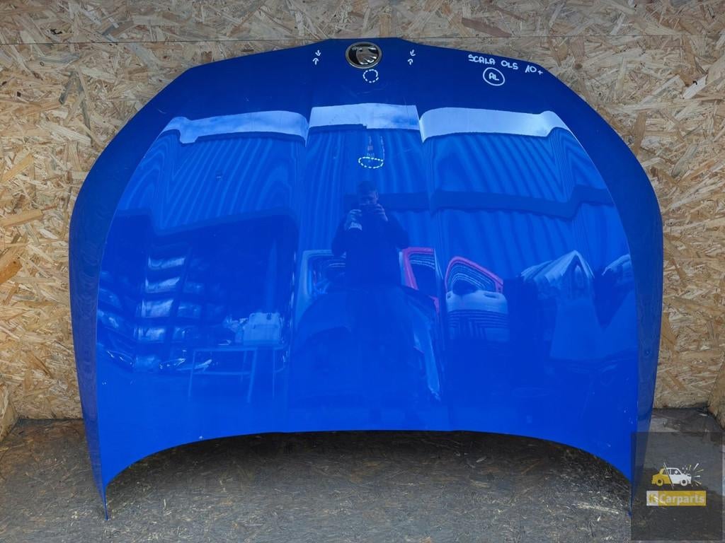 Capot de moto Skoda Scala, Infoline@skoda-auto.cz, Tr. Vaclava Klementa 869
293 01  Mlada Boleslav, CZ, Utilisé, Skoda