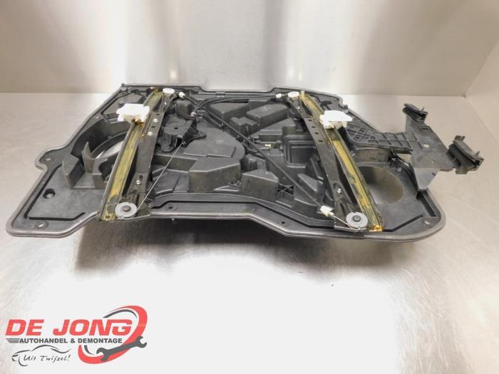 Ruitmechaniek 4Deurs rechts-voor van een Chrysler Voyager, Auto-onderdelen, Gebruikt, -, Ophalen of Verzenden, -