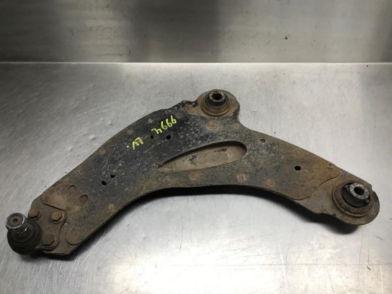 DRAAGARM LINKS VOOR ONDER Nissan Primastar (01-2002/08-2006), Gebruikt, Nissan