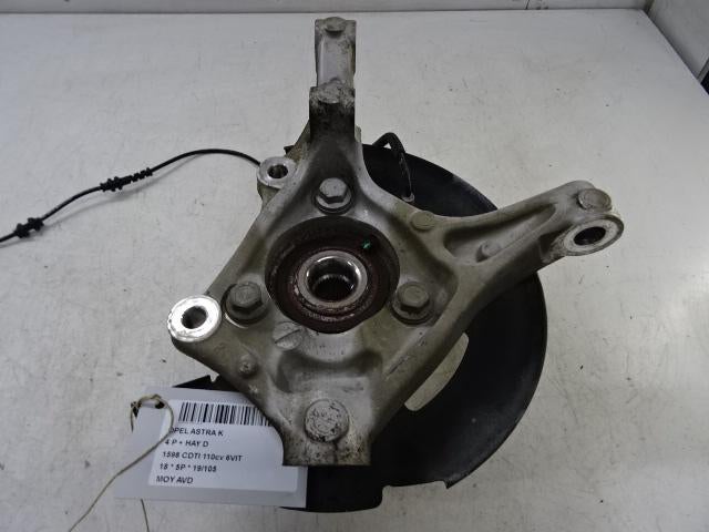 MOYEU DE ROUE AVANT DROIT Opel Astra K (01-2015/12-2022), Autos : Pièces & Accessoires, Freins & Transmission, Opel, Utilisé
