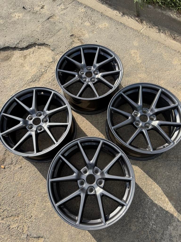 4 jantes 18 Aero Tesla 3, Autos : Pièces & Accessoires, Enlèvement, Utilisé, 18 pouces, Pneu(s)