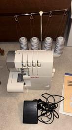 Machine à surjeteuse, Hobby & Loisirs créatifs, Machines à coudre & Accessoires, Enlèvement, Comme neuf