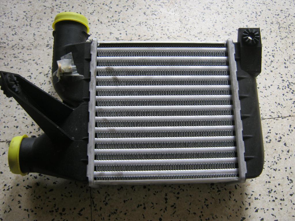 nouveau Intercooler BMW 5 7 serie E38 725tds E39 525tds 17, Enlèvement ou Envoi, Neuf, BMW