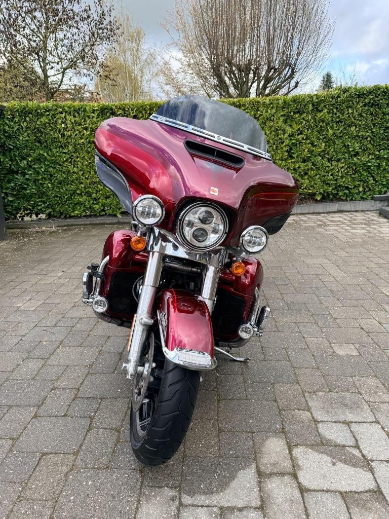 Harley Davidson Electra Glide Ultra Limited (FLHTK), Motoren, Motoren | Harley-Davidson, 2 cilinders, 1690 cc, LED Verlichting