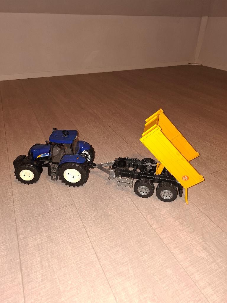 Bruder tractor New Holland, aanhangwagen, Kinderen en Baby's, Speelgoed |Speelgoedvoertuigen, Ophalen